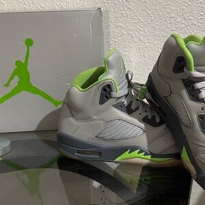 Air Jordan’s 5 retro